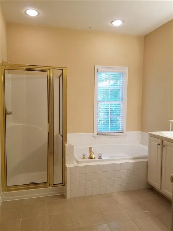 8575 Hope Mews Court, Sandy Springs, Georgia 30350, 2 Bedrooms Bedrooms, ,2 BathroomsBathrooms,Residential,Sold,8575 Hope Mews Court,6062452