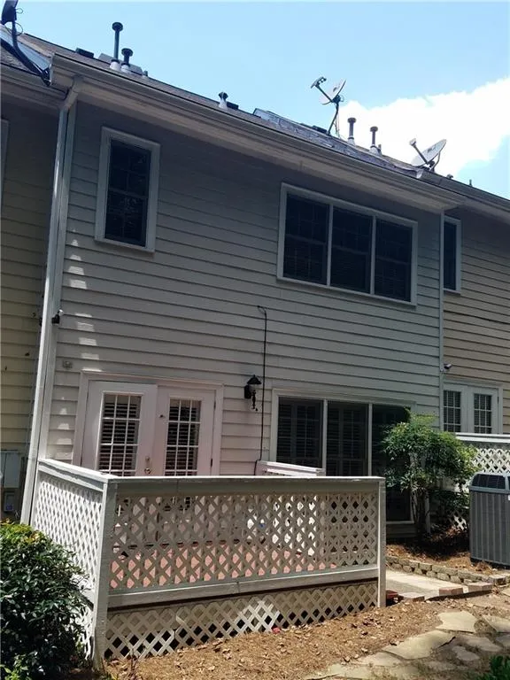 8575 Hope Mews Court, Sandy Springs, Georgia 30350, 2 Bedrooms Bedrooms, ,2 BathroomsBathrooms,Residential,Sold,8575 Hope Mews Court,6062452