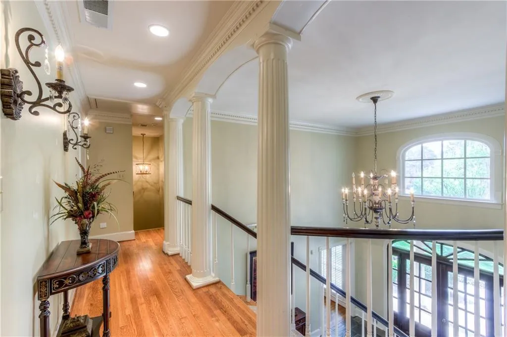 135 Trail Point, Sandy Springs, Georgia 30350, 5 Bedrooms Bedrooms, ,4 BathroomsBathrooms,Residential,Sold,135 Trail Point,5823916