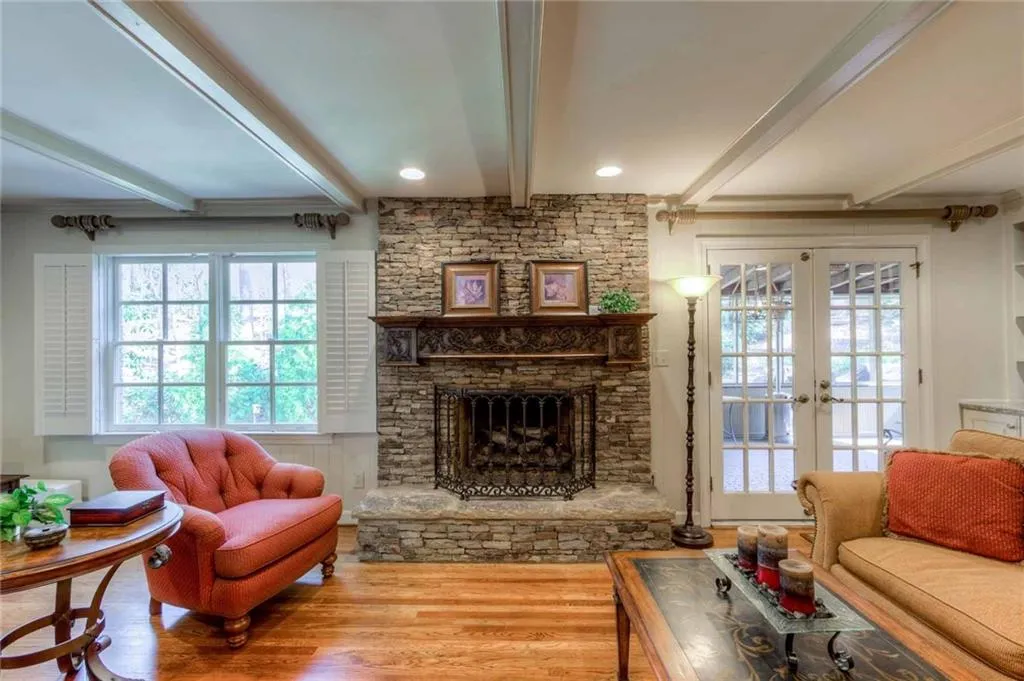 135 Trail Point, Sandy Springs, Georgia 30350, 5 Bedrooms Bedrooms, ,4 BathroomsBathrooms,Residential,Sold,135 Trail Point,5823916