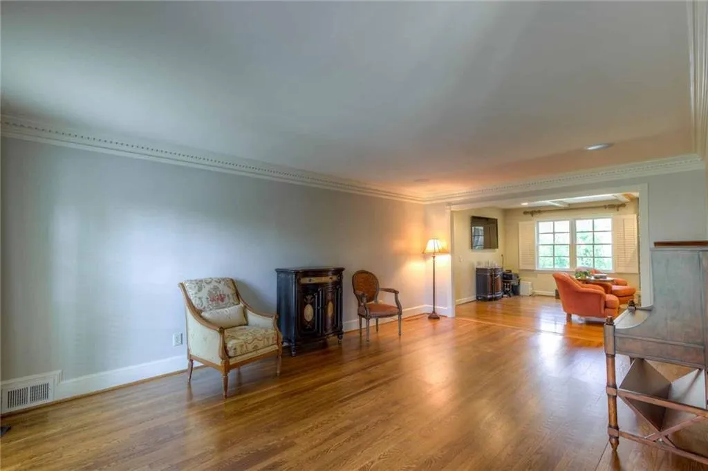 135 Trail Point, Sandy Springs, Georgia 30350, 5 Bedrooms Bedrooms, ,4 BathroomsBathrooms,Residential,Sold,135 Trail Point,5823916