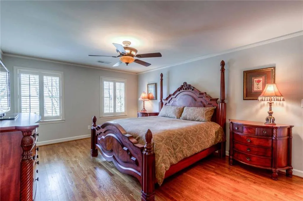 135 Trail Point, Sandy Springs, Georgia 30350, 5 Bedrooms Bedrooms, ,4 BathroomsBathrooms,Residential,Sold,135 Trail Point,5823916