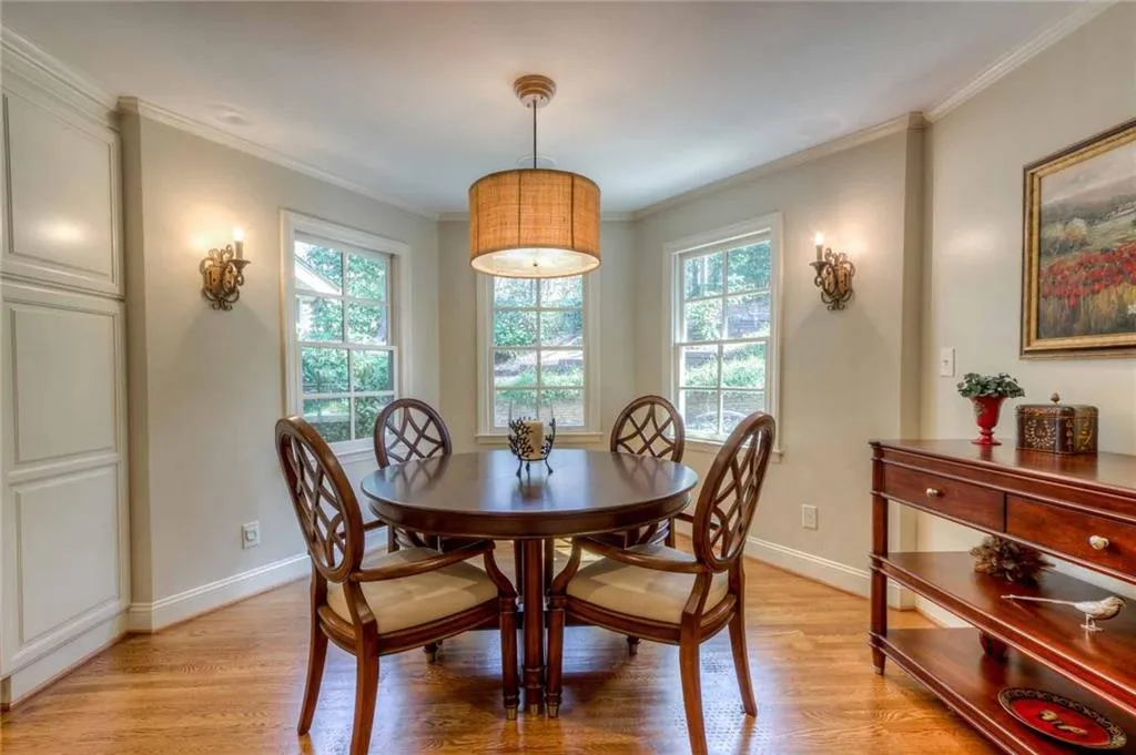 135 Trail Point, Sandy Springs, Georgia 30350, 5 Bedrooms Bedrooms, ,4 BathroomsBathrooms,Residential,Sold,135 Trail Point,5823916