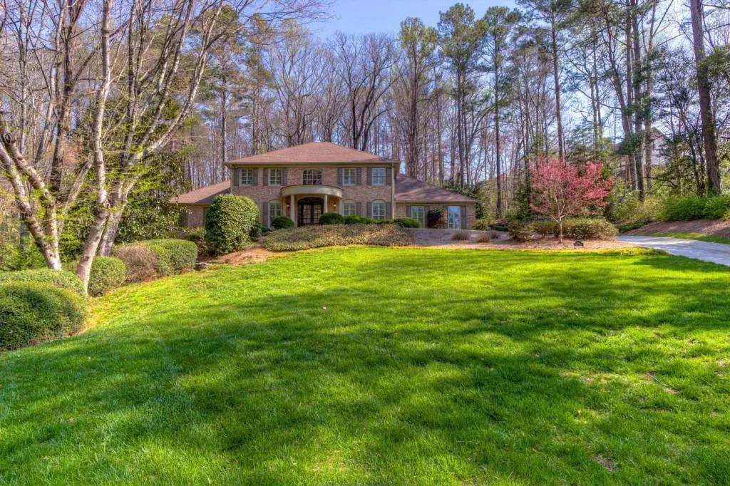135 Trail Point, Sandy Springs, Georgia 30350, 5 Bedrooms Bedrooms, ,4 BathroomsBathrooms,Residential,Sold,135 Trail Point,5823916