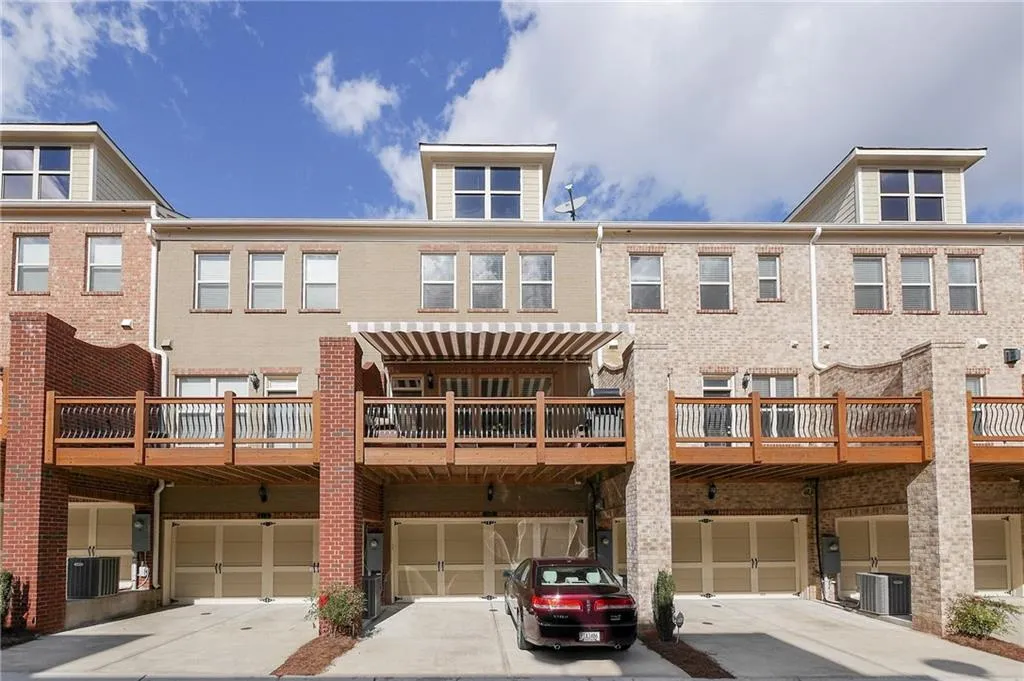 316 Alderwood Lane, Atlanta, Georgia 30328, 3 Bedrooms Bedrooms, ,3 BathroomsBathrooms,Residential,Sold,316 Alderwood Lane,5809233