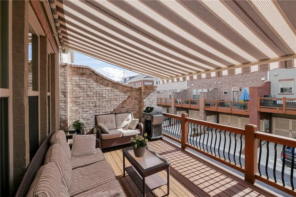 316 Alderwood Lane, Atlanta, Georgia 30328, 3 Bedrooms Bedrooms, ,3 BathroomsBathrooms,Residential,Sold,316 Alderwood Lane,5809233