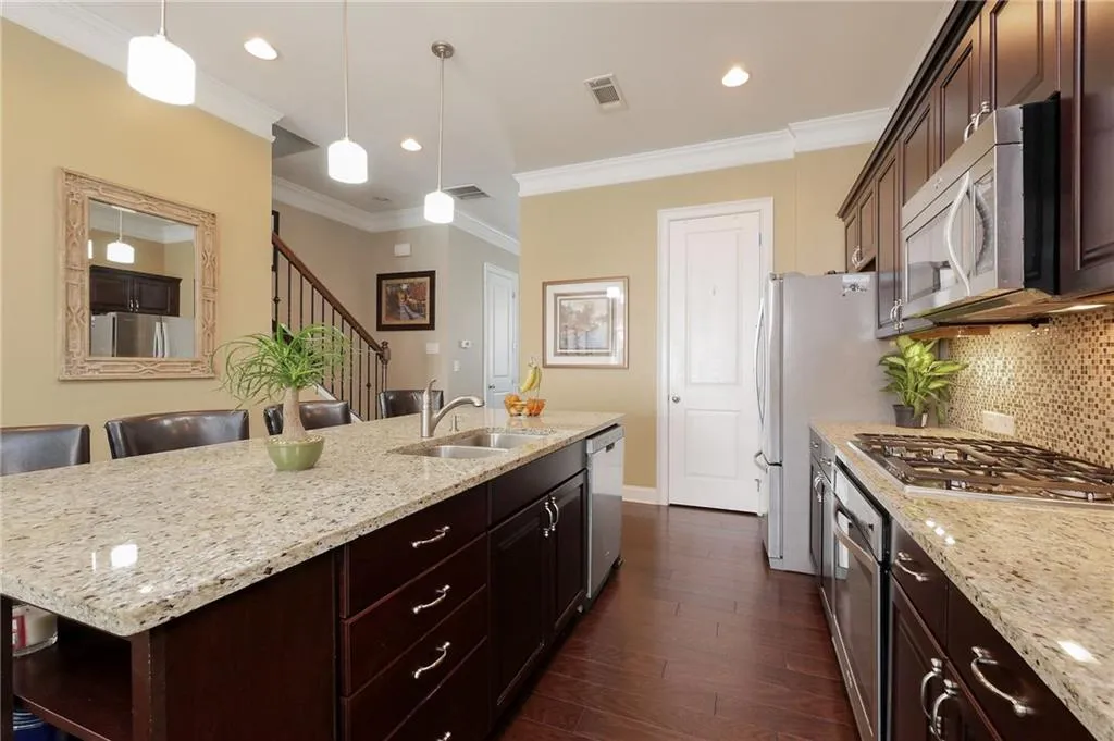 316 Alderwood Lane, Atlanta, Georgia 30328, 3 Bedrooms Bedrooms, ,3 BathroomsBathrooms,Residential,Sold,316 Alderwood Lane,5809233