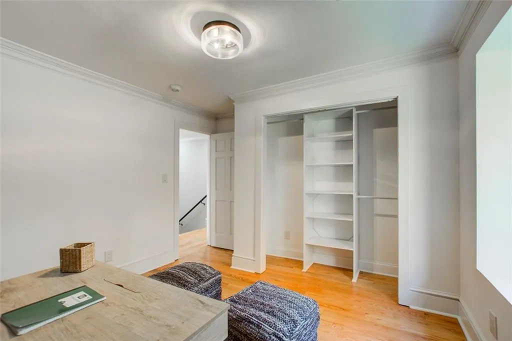 7050 Glenridge Drive, Sandy Springs, Georgia 30328, 5 Bedrooms Bedrooms, ,3 BathroomsBathrooms,Residential,Sold,7050 Glenridge Drive,7395866