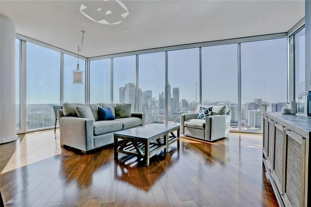 1080 Peachtree Street Ne Unit 2510, Atlanta, Georgia 30309, 2 Bedrooms Bedrooms, ,2 BathroomsBathrooms,Residential,Sold,1080 Peachtree Street Ne Unit 2510,5919376