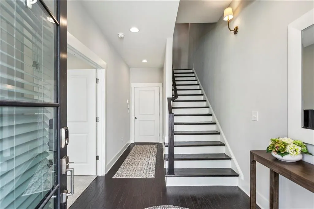 704 Banton Drive Nw, Atlanta, Georgia 30318, 3 Bedrooms Bedrooms, ,3 BathroomsBathrooms,Residential,For Sale,704 Banton Drive Nw,7604501