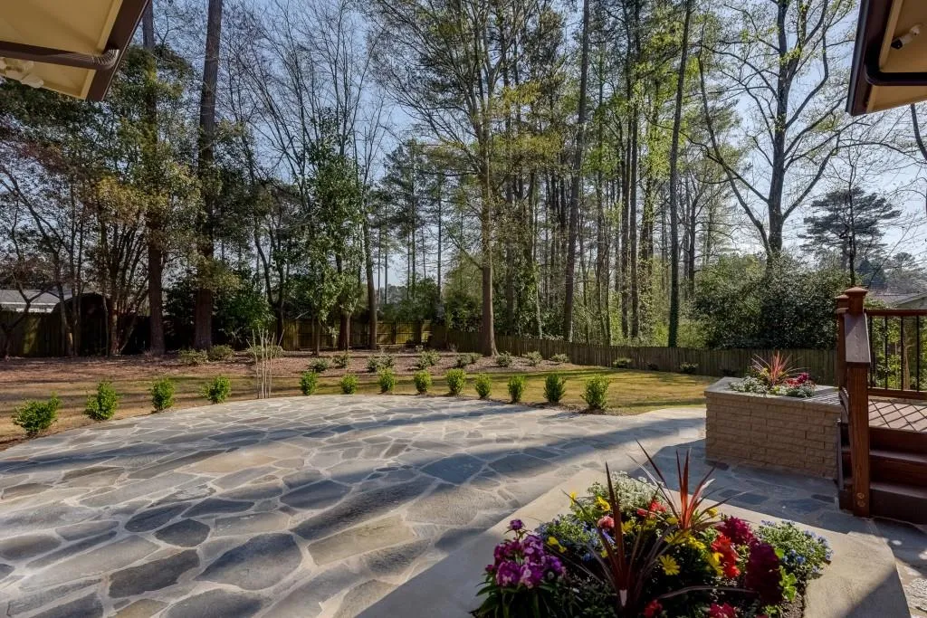 595 Spalding Drive, Sandy Springs, Georgia 30328, 5 Bedrooms Bedrooms, ,5 BathroomsBathrooms,Residential,Sold,595 Spalding Drive,5873932