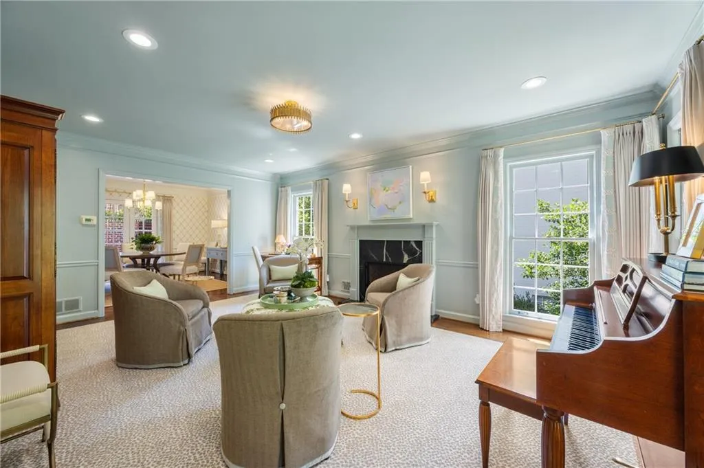 4755 Lafayette Avenue, Atlanta, Georgia 30327, 5 Bedrooms Bedrooms, ,4 BathroomsBathrooms,Residential,For Sale,4755 Lafayette Avenue,7679218