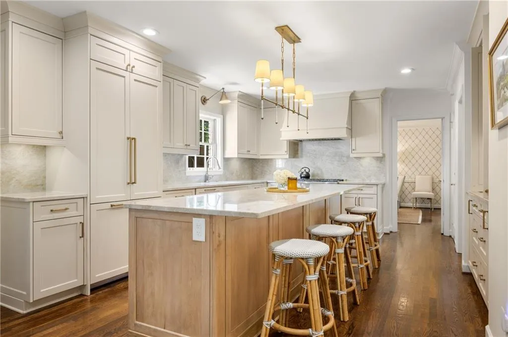 4755 Lafayette Avenue, Atlanta, Georgia 30327, 5 Bedrooms Bedrooms, ,4 BathroomsBathrooms,Residential,For Sale,4755 Lafayette Avenue,7679218