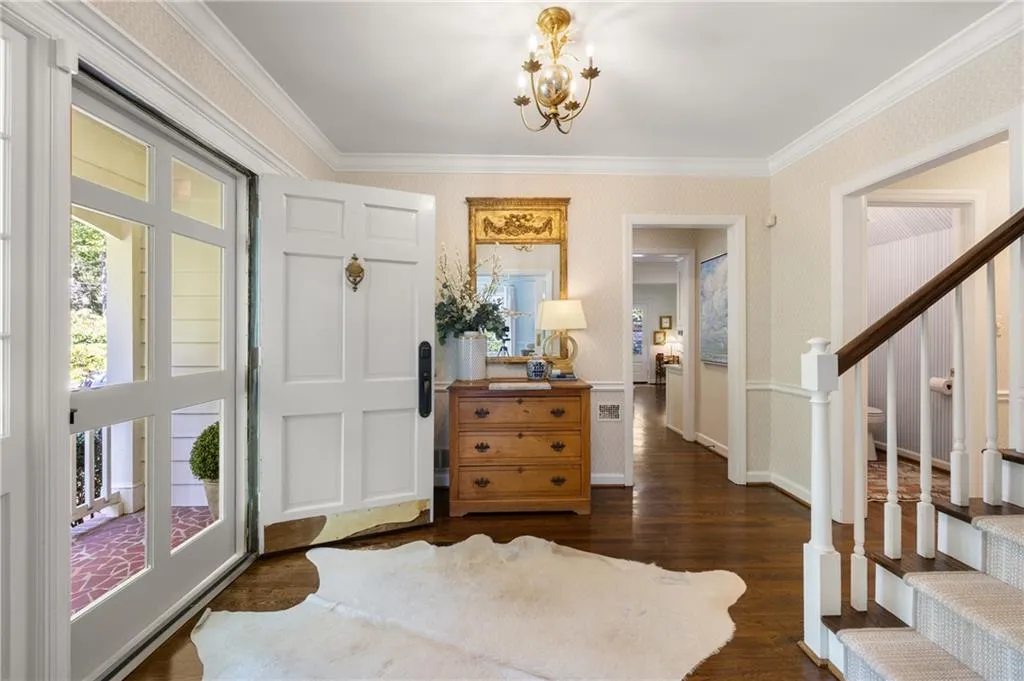 4755 Lafayette Avenue, Atlanta, Georgia 30327, 5 Bedrooms Bedrooms, ,4 BathroomsBathrooms,Residential,For Sale,4755 Lafayette Avenue,7679218