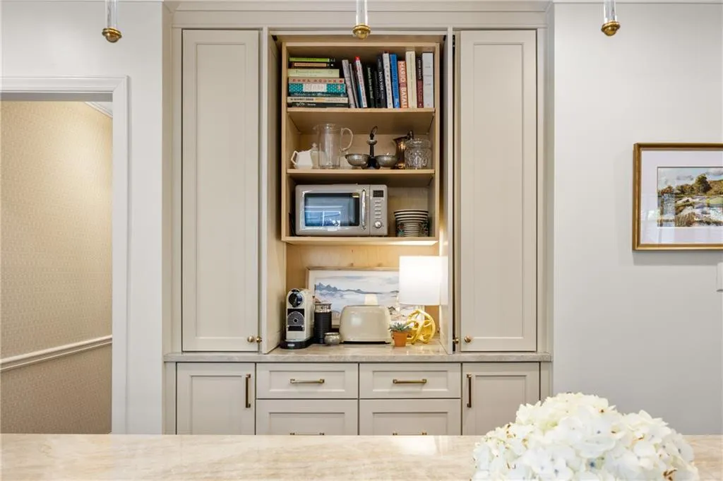 4755 Lafayette Avenue, Atlanta, Georgia 30327, 5 Bedrooms Bedrooms, ,4 BathroomsBathrooms,Residential,For Sale,4755 Lafayette Avenue,7679218