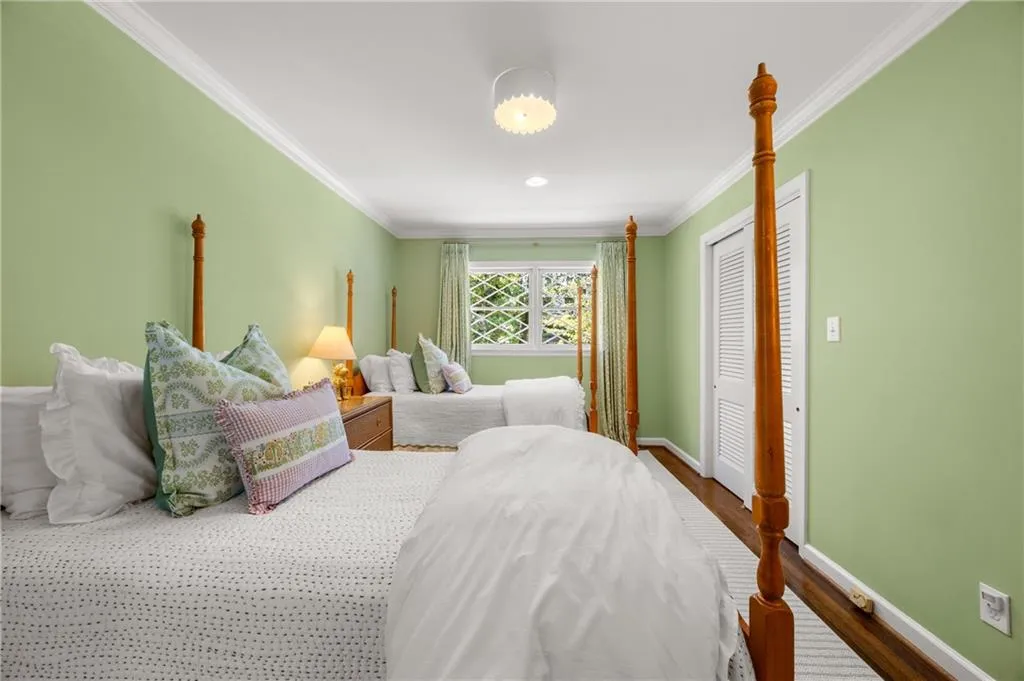 4755 Lafayette Avenue, Atlanta, Georgia 30327, 5 Bedrooms Bedrooms, ,4 BathroomsBathrooms,Residential,For Sale,4755 Lafayette Avenue,7679218