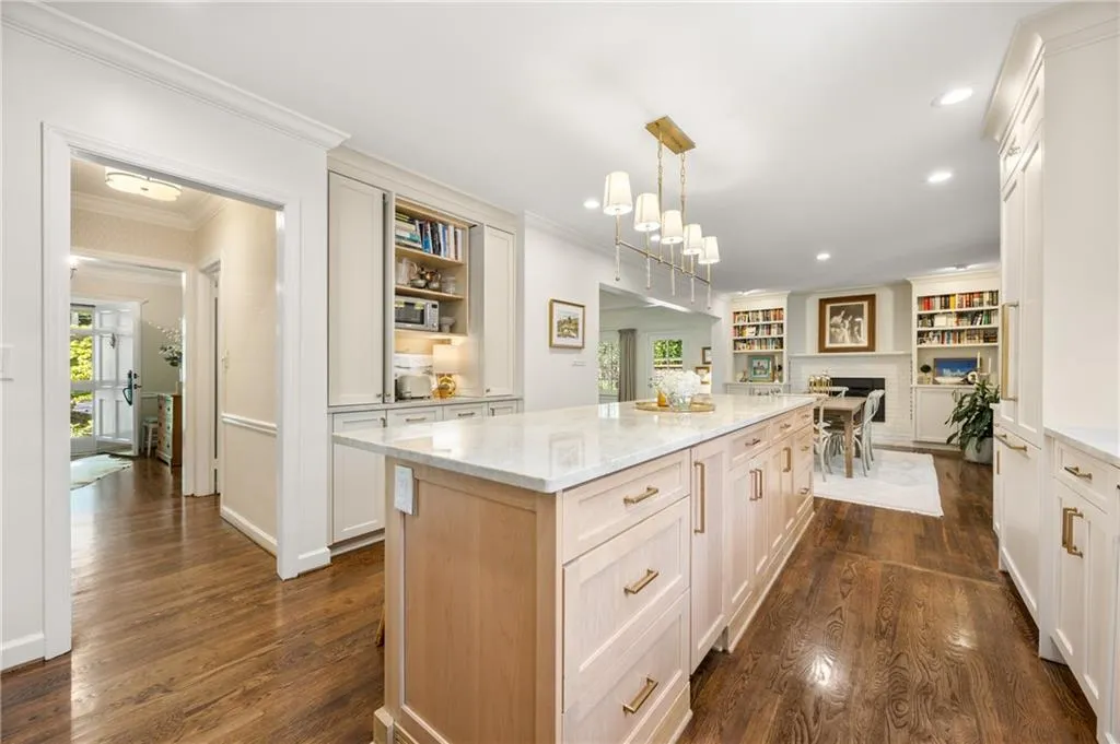 4755 Lafayette Avenue, Atlanta, Georgia 30327, 5 Bedrooms Bedrooms, ,4 BathroomsBathrooms,Residential,For Sale,4755 Lafayette Avenue,7679218