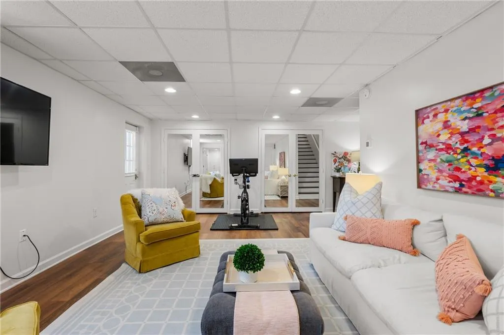 4755 Lafayette Avenue, Atlanta, Georgia 30327, 5 Bedrooms Bedrooms, ,4 BathroomsBathrooms,Residential,For Sale,4755 Lafayette Avenue,7679218