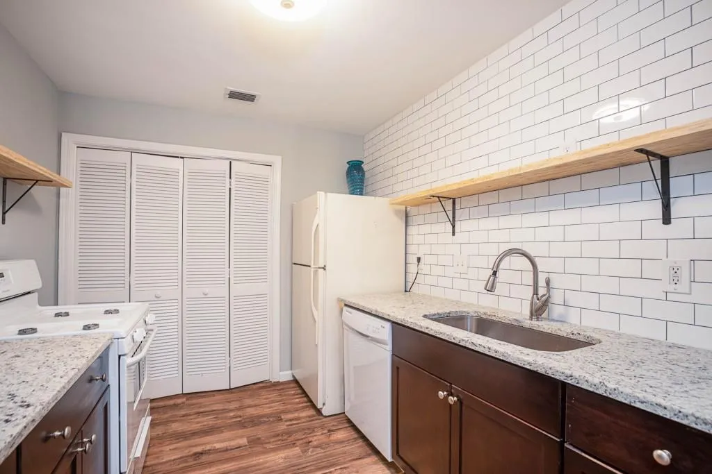 1608 Gettysburg Place Unit 1608, Sandy Springs, Georgia 30350, 2 Bedrooms Bedrooms, ,2 BathroomsBathrooms,Residential,Sold,1608 Gettysburg Place Unit 1608,6013286