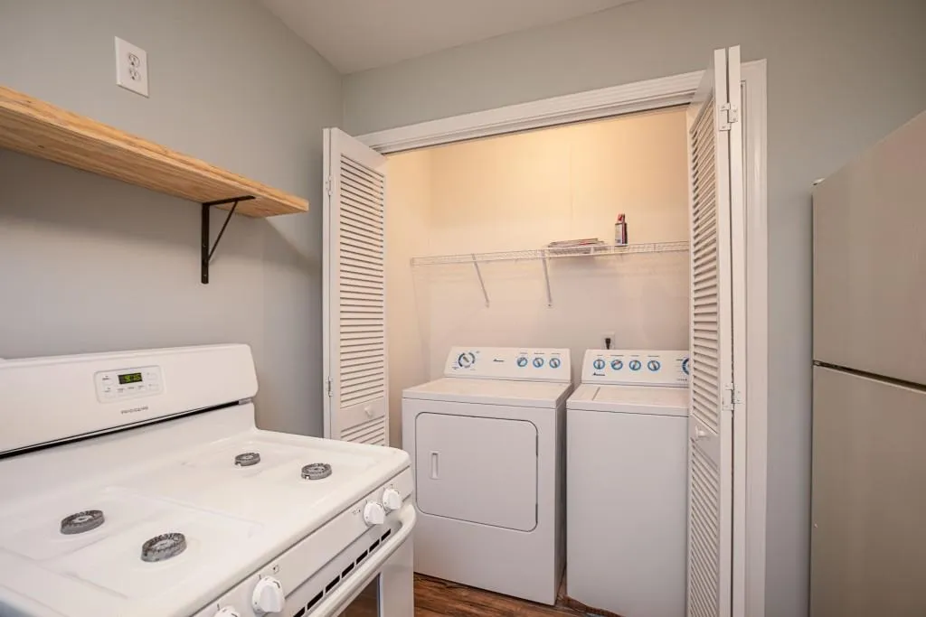 1608 Gettysburg Place Unit 1608, Sandy Springs, Georgia 30350, 2 Bedrooms Bedrooms, ,2 BathroomsBathrooms,Residential,Sold,1608 Gettysburg Place Unit 1608,6013286