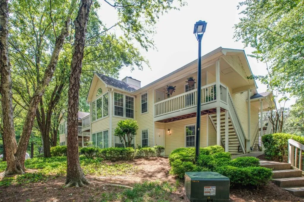 1608 Gettysburg Place Unit 1608, Sandy Springs, Georgia 30350, 2 Bedrooms Bedrooms, ,2 BathroomsBathrooms,Residential,Sold,1608 Gettysburg Place Unit 1608,6013286