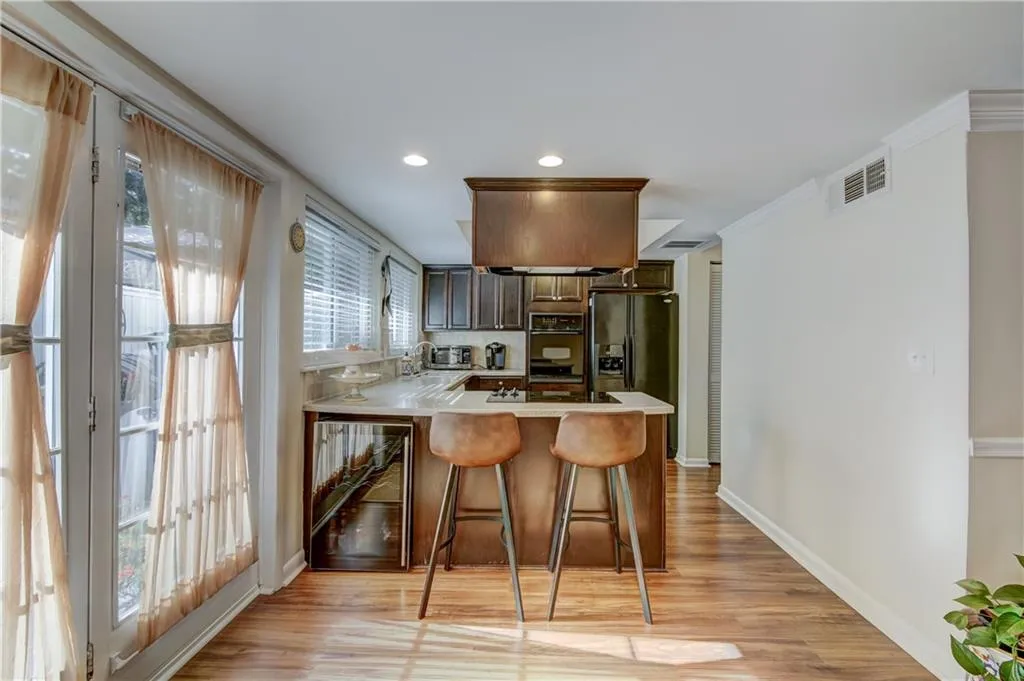 7343 Cardigan Circle, Sandy Springs, Georgia 30328, 3 Bedrooms Bedrooms, ,2 BathroomsBathrooms,Residential,Sold,7343 Cardigan Circle,6074667