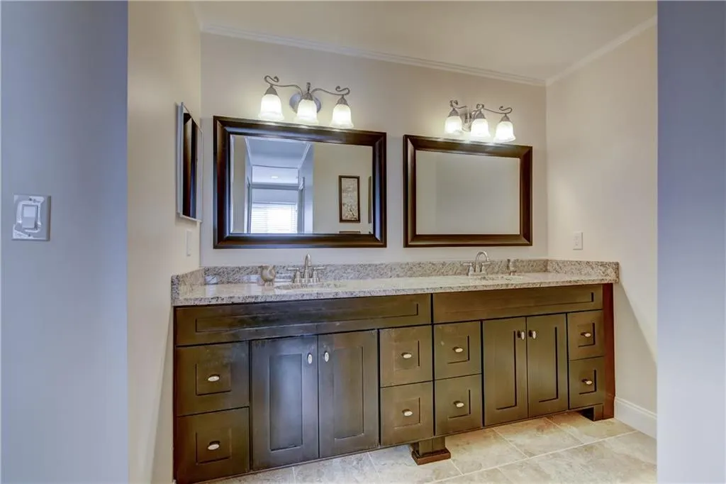 7343 Cardigan Circle, Sandy Springs, Georgia 30328, 3 Bedrooms Bedrooms, ,2 BathroomsBathrooms,Residential,Sold,7343 Cardigan Circle,6074667