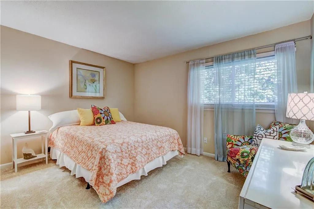 7343 Cardigan Circle, Sandy Springs, Georgia 30328, 3 Bedrooms Bedrooms, ,2 BathroomsBathrooms,Residential,Sold,7343 Cardigan Circle,6074667