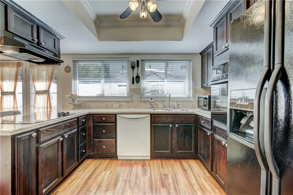 7343 Cardigan Circle, Sandy Springs, Georgia 30328, 3 Bedrooms Bedrooms, ,2 BathroomsBathrooms,Residential,Sold,7343 Cardigan Circle,6074667