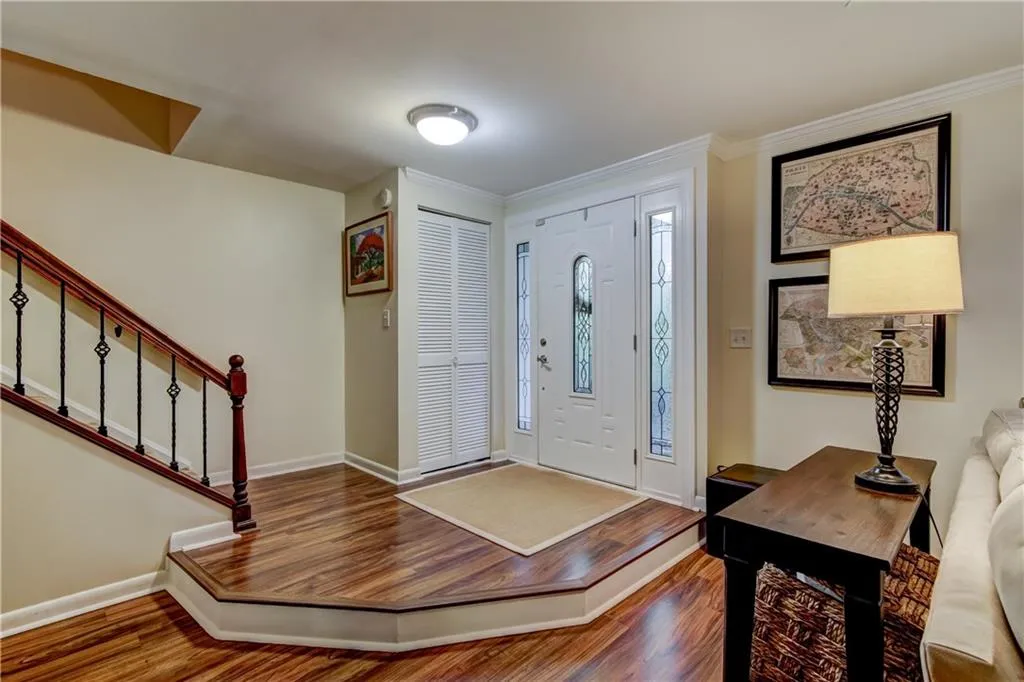 7343 Cardigan Circle, Sandy Springs, Georgia 30328, 3 Bedrooms Bedrooms, ,2 BathroomsBathrooms,Residential,Sold,7343 Cardigan Circle,6074667