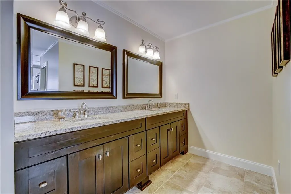 7343 Cardigan Circle, Sandy Springs, Georgia 30328, 3 Bedrooms Bedrooms, ,2 BathroomsBathrooms,Residential,Sold,7343 Cardigan Circle,6074667