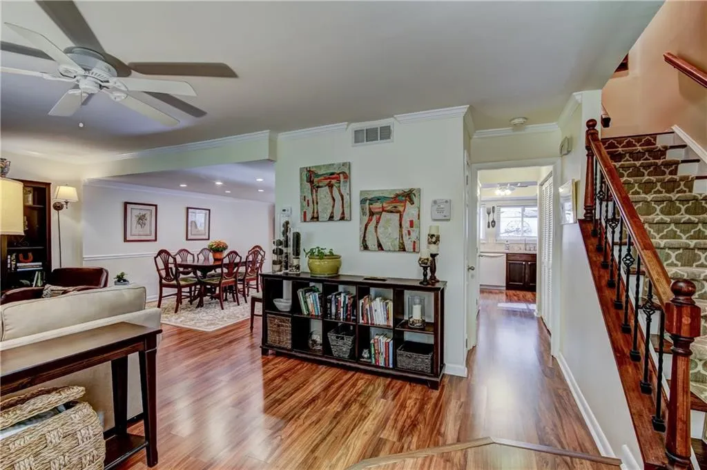 7343 Cardigan Circle, Sandy Springs, Georgia 30328, 3 Bedrooms Bedrooms, ,2 BathroomsBathrooms,Residential,Sold,7343 Cardigan Circle,6074667