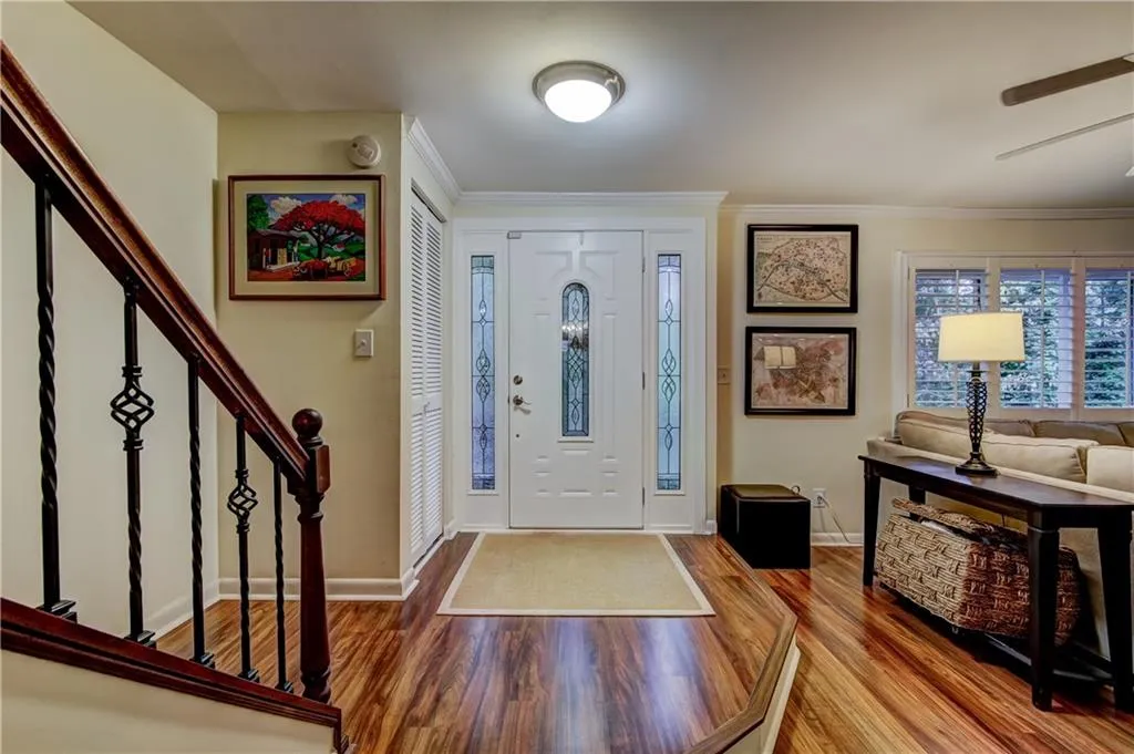 7343 Cardigan Circle, Sandy Springs, Georgia 30328, 3 Bedrooms Bedrooms, ,2 BathroomsBathrooms,Residential,Sold,7343 Cardigan Circle,6074667