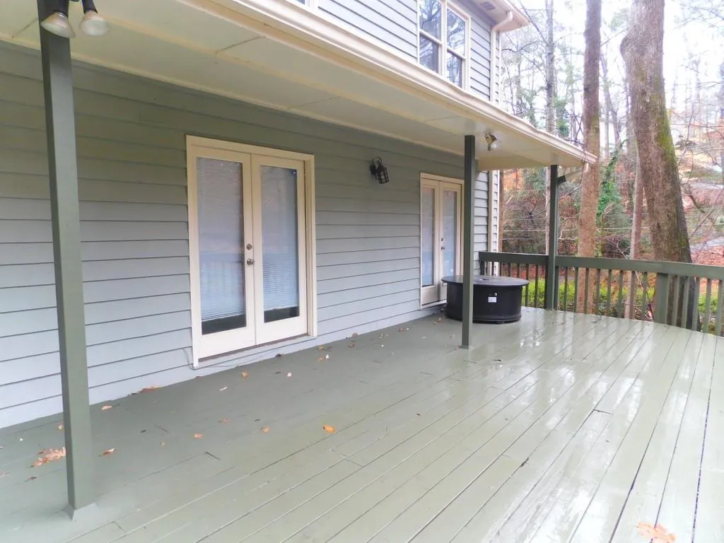 7127 Riverside Drive, Atlanta, Georgia 30328, 5 Bedrooms Bedrooms, ,3 BathroomsBathrooms,Residential,Sold,7127 Riverside Drive,6847195