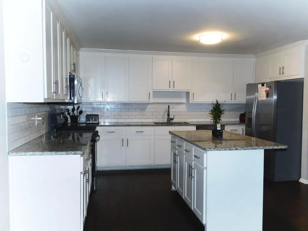 7127 Riverside Drive, Atlanta, Georgia 30328, 5 Bedrooms Bedrooms, ,3 BathroomsBathrooms,Residential,Sold,7127 Riverside Drive,6847195