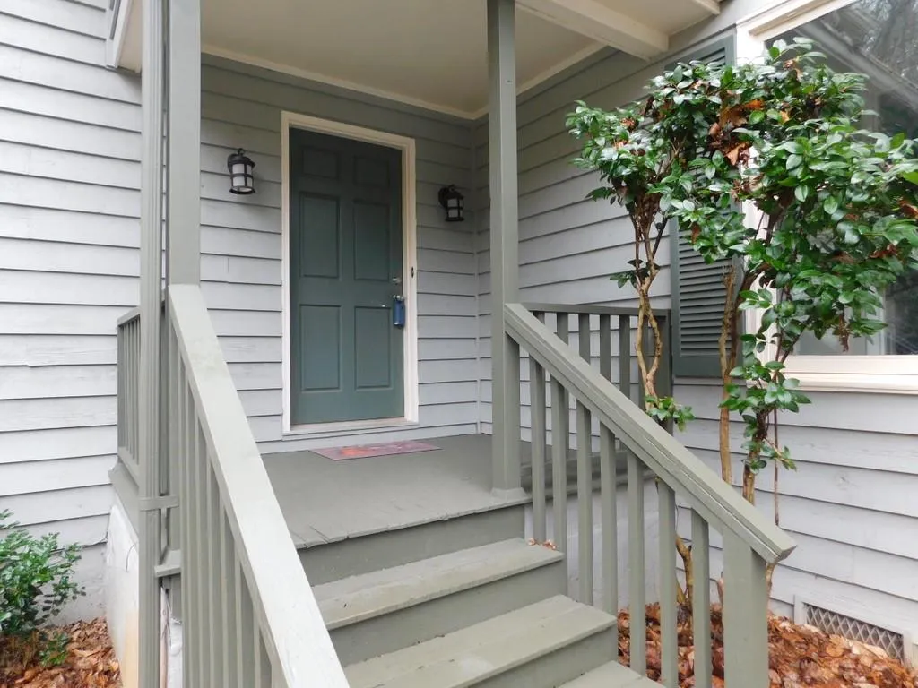 7127 Riverside Drive, Atlanta, Georgia 30328, 5 Bedrooms Bedrooms, ,3 BathroomsBathrooms,Residential,Sold,7127 Riverside Drive,6847195