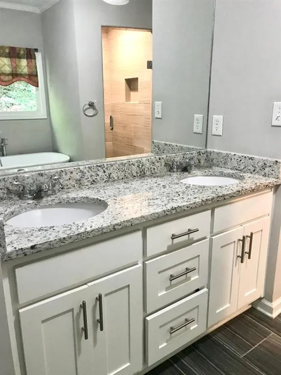 7127 Riverside Drive, Atlanta, Georgia 30328, 5 Bedrooms Bedrooms, ,3 BathroomsBathrooms,Residential,Sold,7127 Riverside Drive,6847195