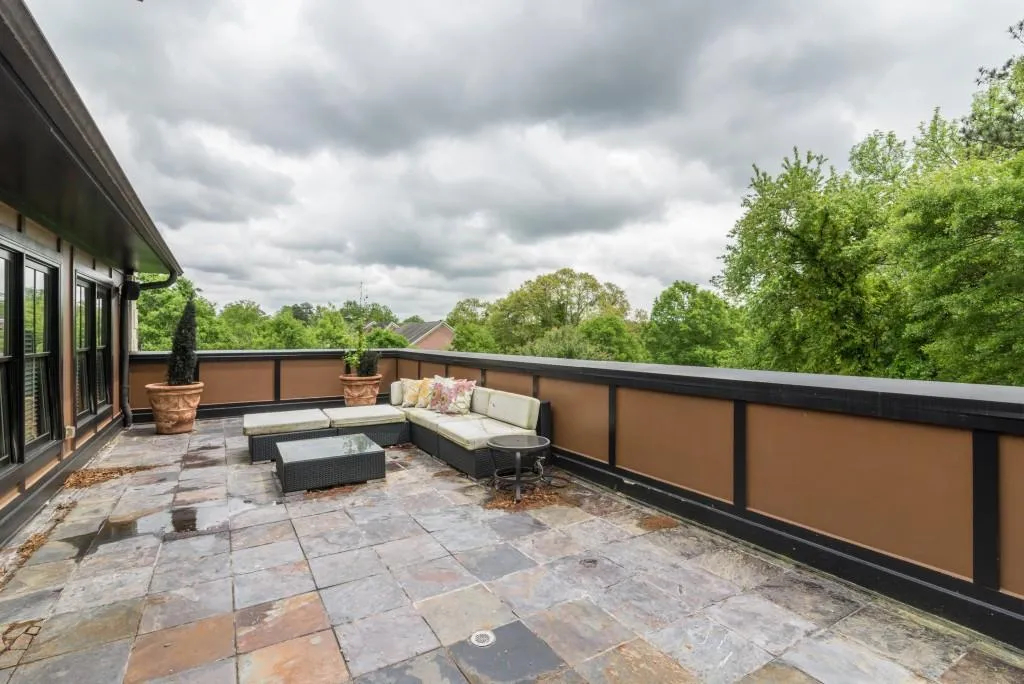5332 Greenland Road Unit 101, Sandy Springs, Georgia 30342, 4 Bedrooms Bedrooms, ,3 BathroomsBathrooms,Residential,Sold,5332 Greenland Road Unit 101,5612235