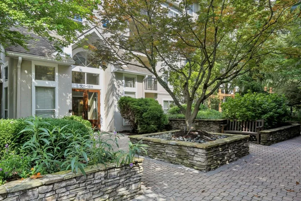 1209 River Green Drive Nw, Atlanta, Georgia 30327, 2 Bedrooms Bedrooms, ,2 BathroomsBathrooms,Residential,For Sale,1209 River Green Drive Nw,7627596