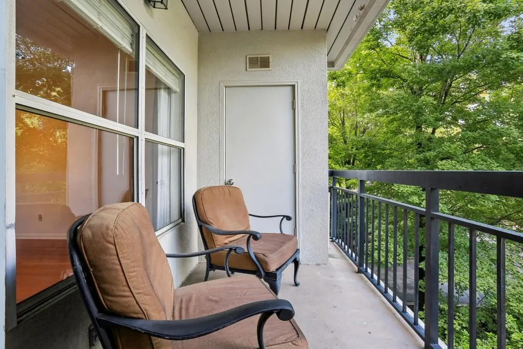 1209 River Green Drive Nw, Atlanta, Georgia 30327, 2 Bedrooms Bedrooms, ,2 BathroomsBathrooms,Residential,For Sale,1209 River Green Drive Nw,7627596