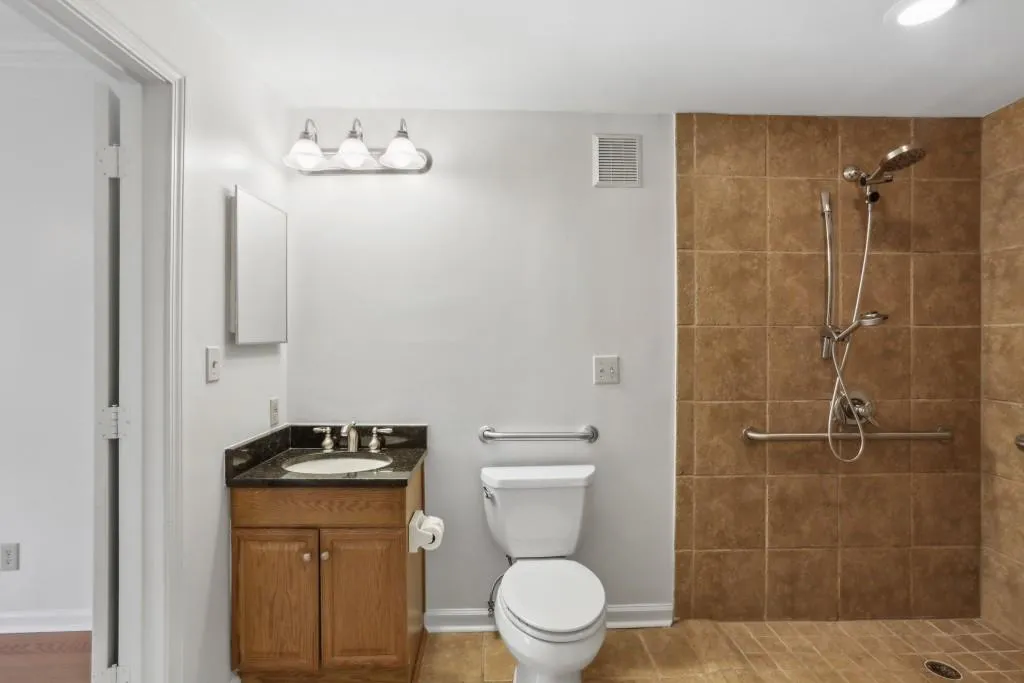 1209 River Green Drive Nw, Atlanta, Georgia 30327, 2 Bedrooms Bedrooms, ,2 BathroomsBathrooms,Residential,For Sale,1209 River Green Drive Nw,7627596