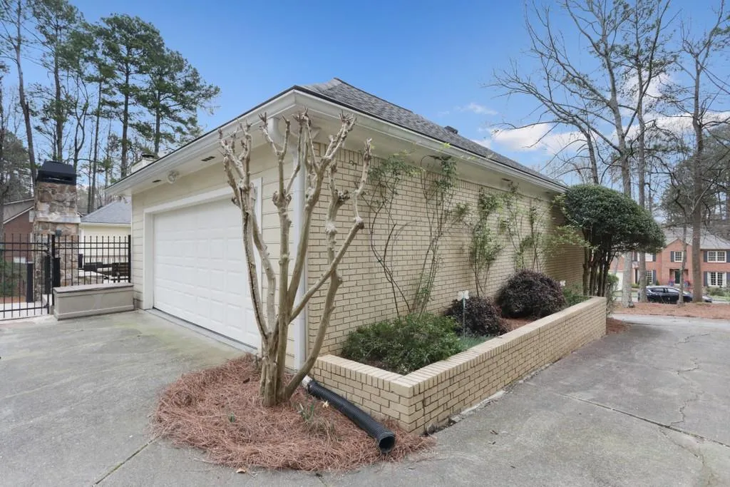 6995 Northgreen Drive, Sandy Springs, Georgia 30328, 6 Bedrooms Bedrooms, ,3 BathroomsBathrooms,Residential,Sold,6995 Northgreen Drive,6854825 6995 Northgreen Drive, Sandy Springs, Georgia 30328, 6 Bedrooms Bedrooms, ,3 BathroomsBathrooms,Residential,Sold,6995 Northgreen Drive,6854825