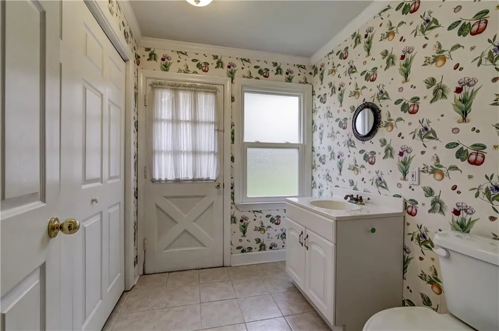 620 Wyncourtney Drive, Sandy Springs, Georgia 30328, 4 Bedrooms Bedrooms, ,3 BathroomsBathrooms,Residential,Sold,620 Wyncourtney Drive,5977109