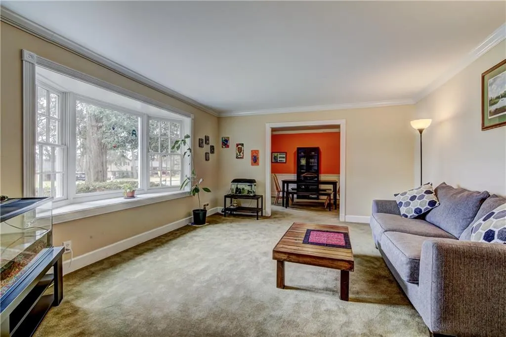 620 Wyncourtney Drive, Sandy Springs, Georgia 30328, 4 Bedrooms Bedrooms, ,3 BathroomsBathrooms,Residential,Sold,620 Wyncourtney Drive,5977109