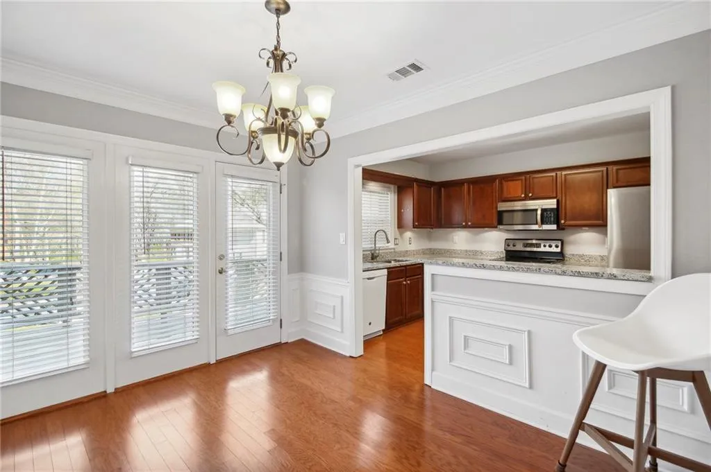 68 Mount Vernon Circle, Sandy Springs, Georgia 30338, 2 Bedrooms Bedrooms, ,2 BathroomsBathrooms,Residential,Sold,68 Mount Vernon Circle,7349765