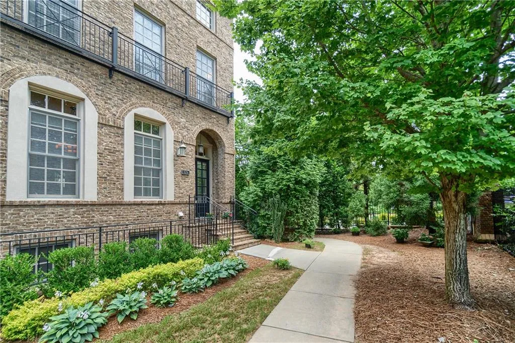 679 Lockton Place, Atlanta, Georgia 30342, 4 Bedrooms Bedrooms, ,4 BathroomsBathrooms,Residential,Sold,679 Lockton Place,5951654