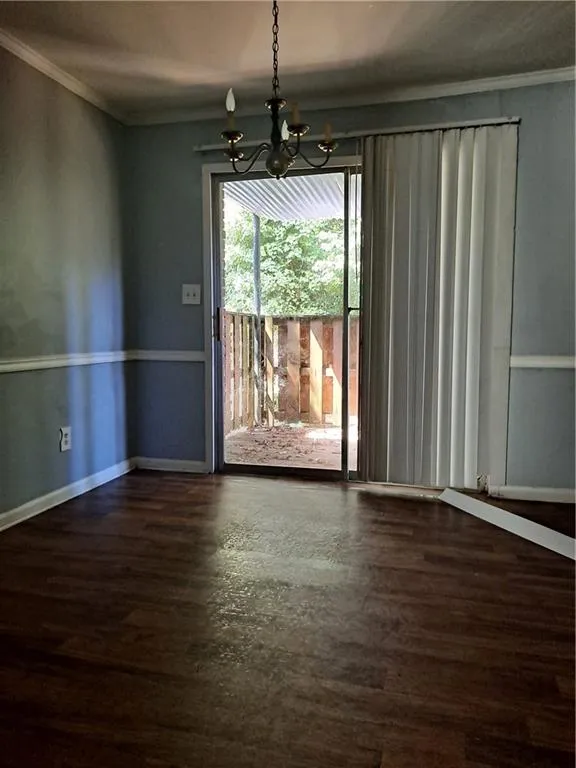 5643 Kingsport Drive, Sandy Springs, Georgia 30342, 2 Bedrooms Bedrooms, ,1 BathroomBathrooms,Residential,Sold,5643 Kingsport Drive,6937926