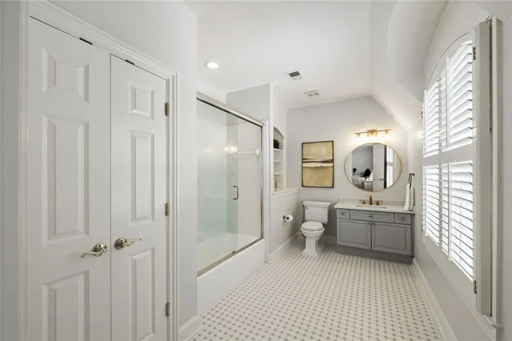 305 Forrest Lake Drive Nw, Sandy Springs, Georgia 30327, 6 Bedrooms Bedrooms, 0 ,7 BathroomsBathrooms,Residential,For Sale,305 Forrest Lake Drive Nw,7812351