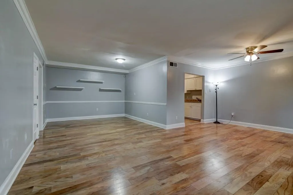 6980 Roswell Road Unit K12, Sandy Springs, Georgia 30328, 2 Bedrooms Bedrooms, ,1 BathroomBathrooms,Residential,Sold,6980 Roswell Road Unit K12,6118097