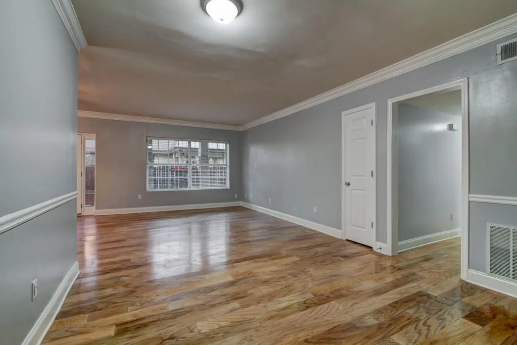 6980 Roswell Road Unit K12, Sandy Springs, Georgia 30328, 2 Bedrooms Bedrooms, ,1 BathroomBathrooms,Residential,Sold,6980 Roswell Road Unit K12,6118097